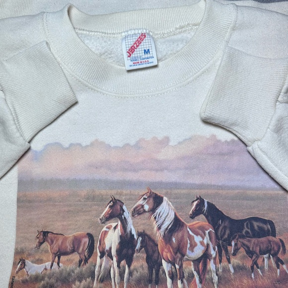 VTG 90s Wild Spirit Horse Graphic Crewneck Sweatshirt Cream - Picture 2 of 4